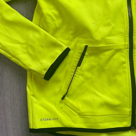 Nike Neon Yellow Storm Fit Jacket - Picture 2 of 3
